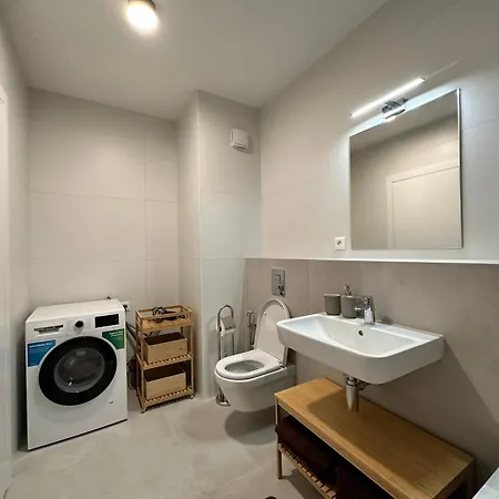 Nivy, Parkovanie, Blizko Centra Bratislava