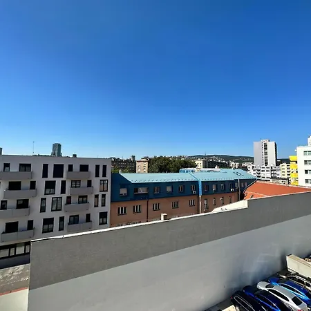 Novy V Centre, Vyhlad Na Hrad * Bratislava