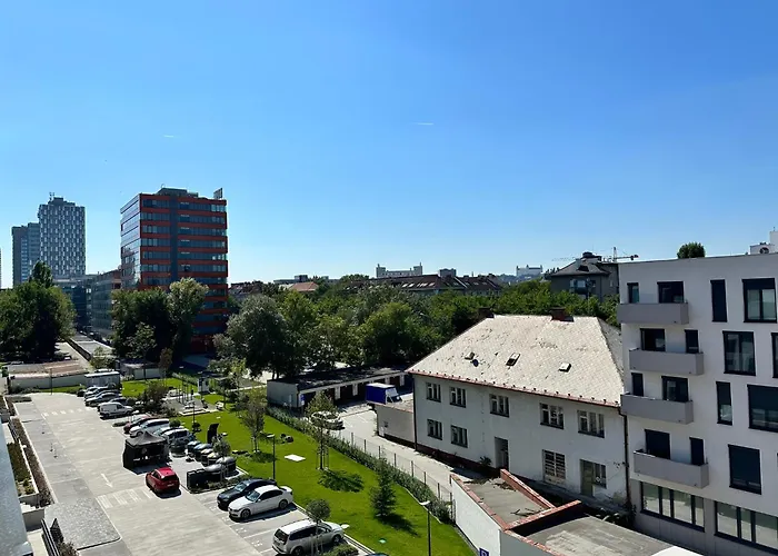 Nivy, Parkovanie, Blizko Centra Bratislava