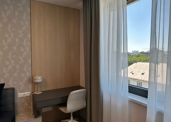 Nivy, Parkovanie, Blizko Centra Apartman