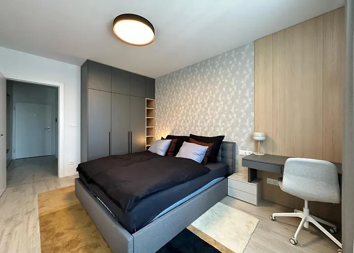 Nivy, Parkovanie, Blizko Centra Apartman