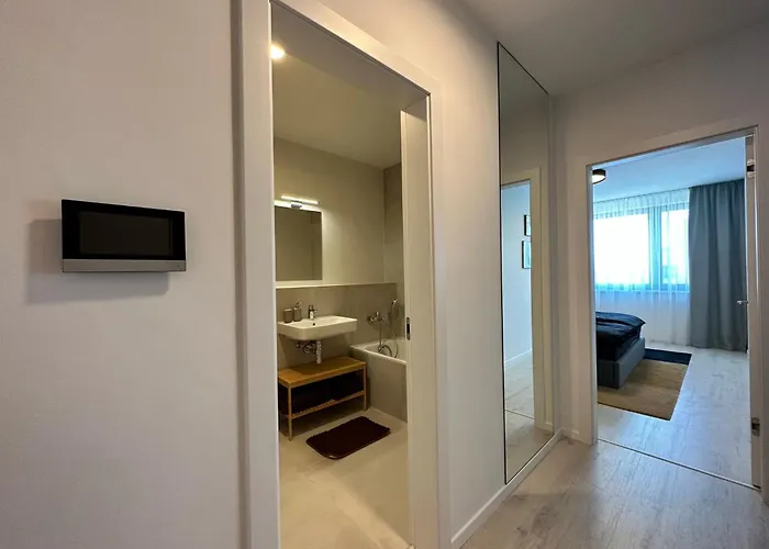 Nivy, Parkovanie, Blizko Centra *